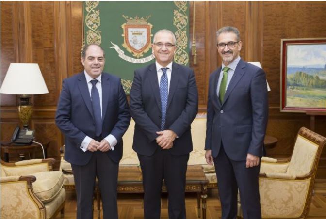 El alcalde de Pamplona se reúne con la Federación Nacional de Trabajadores Autónomos-ATA