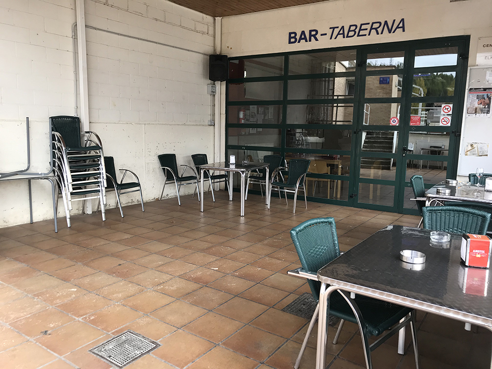 Gestión del bar y los servicios de las instalaciones deportivas municipales – AIBAR